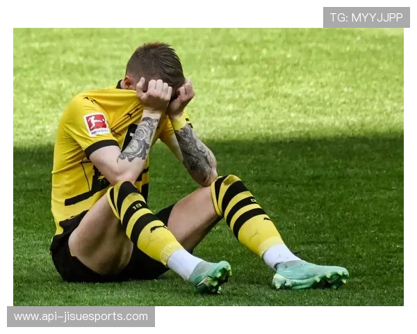 多特蒙德罗伊斯续约谈判暂停,赛季后离队可能 多特蒙德罗伊斯续约谈判暂停,赛季后离队可能